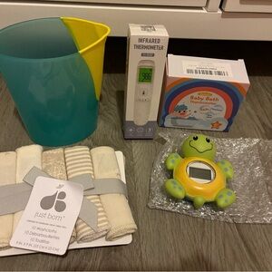 Baby Bath Essentials Set with Thermometer and Washcloths